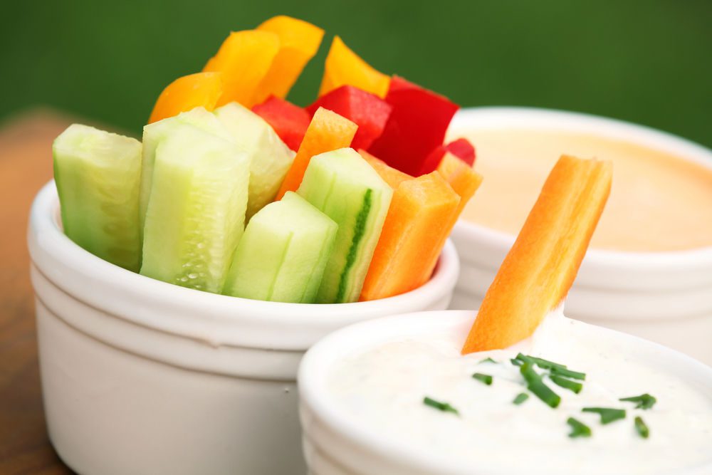 Les bâtonnets de légumes avec du fromage blanc : une collation à moins de 150 calories